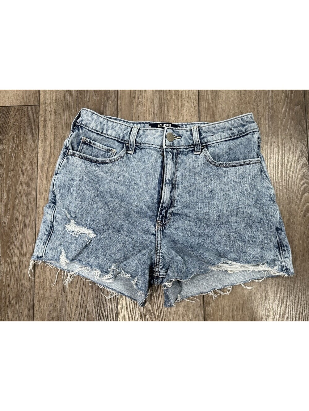 HOLLISTER Ultra High Rise Mom Short Size 10 Waist 30 Cut Off Jean Shorts